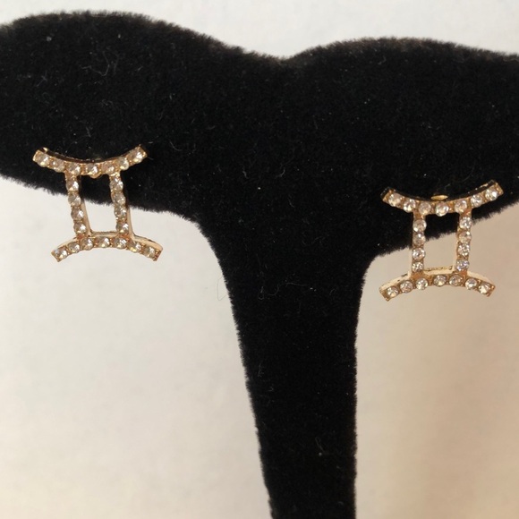 💜3/$30 Horoscope Gemini The Twins Clear crystal earrings - Picture 3 of 7